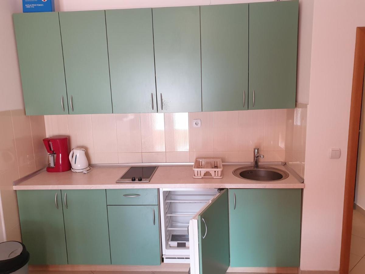 Apartments Knezovic Gradac (Split-Dalmatia) Exterior foto
