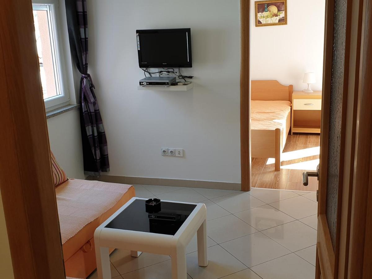 Apartments Knezovic Gradac (Split-Dalmatia) Exterior foto