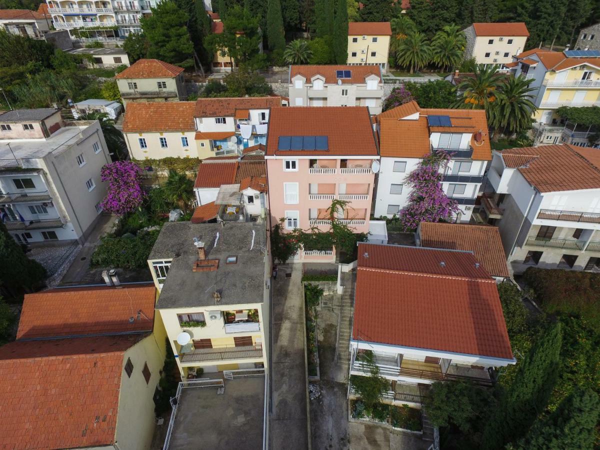 Apartments Knezovic Gradac (Split-Dalmatia) Exterior foto